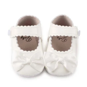 lakirane vanilija cipelice za bebe