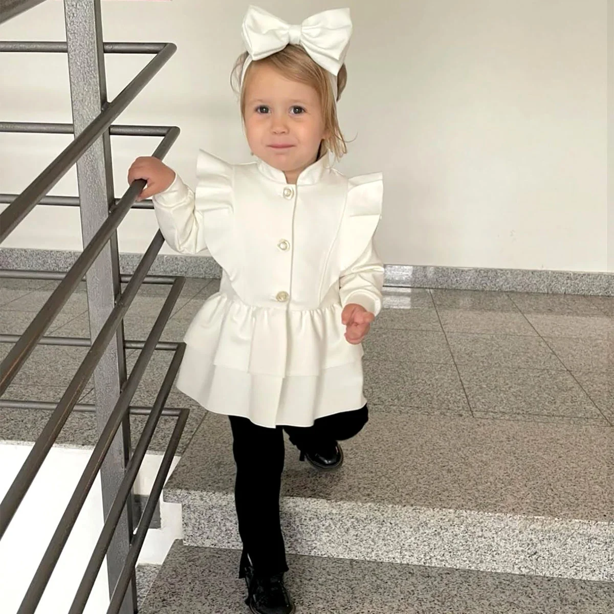ana bella jaknica s matching trakicom