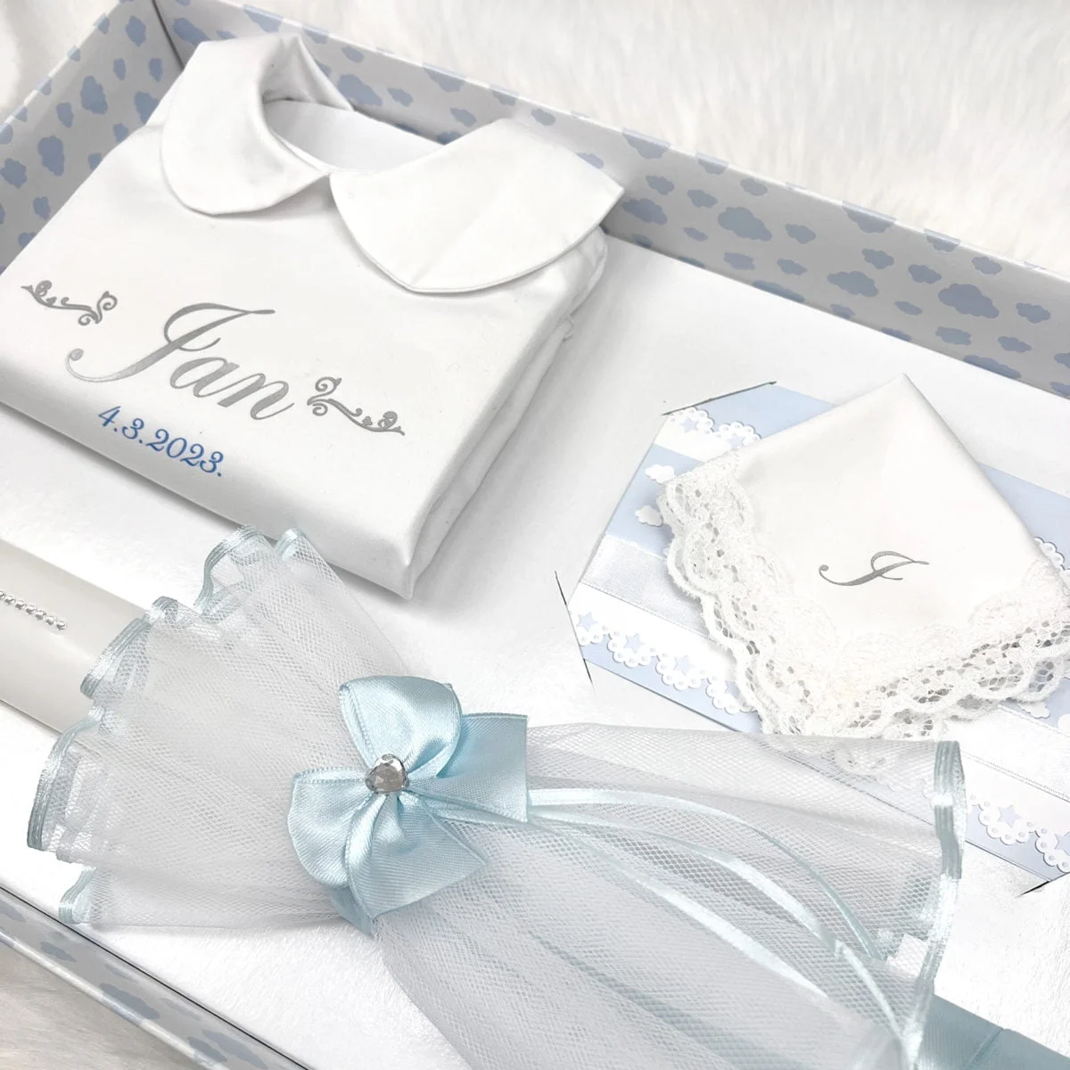 svijetlo plavi personalizirani krsni set