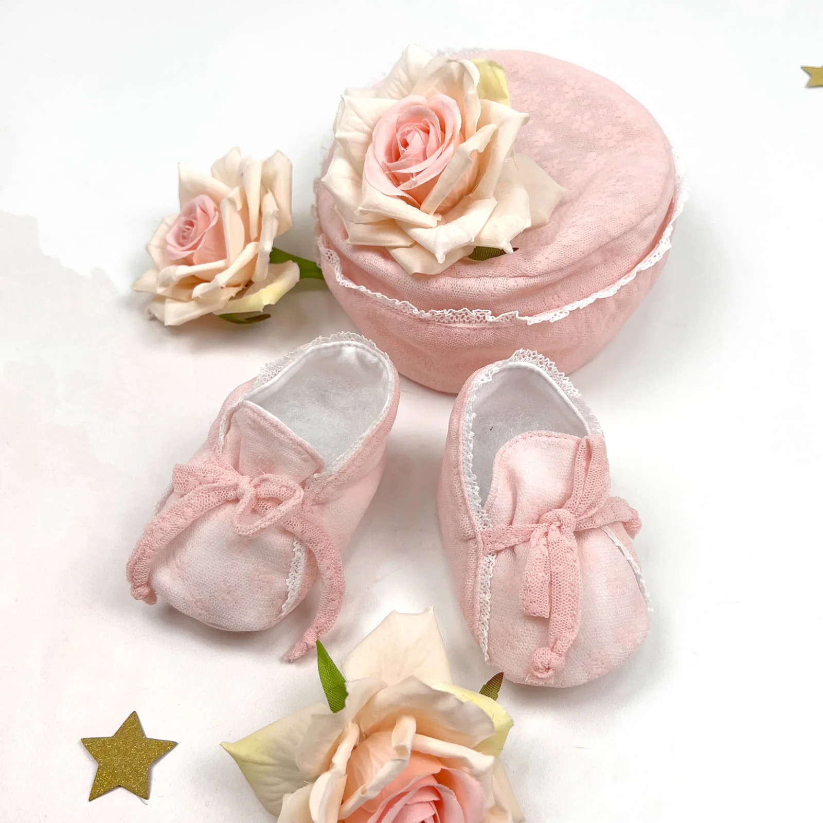 rozi komplet kapice i cipelica za bebe