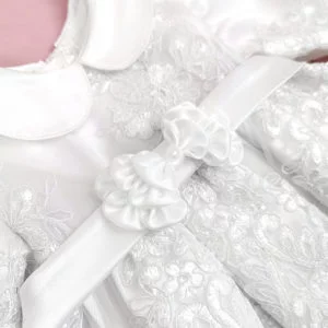 detalj haljine Snow white lace