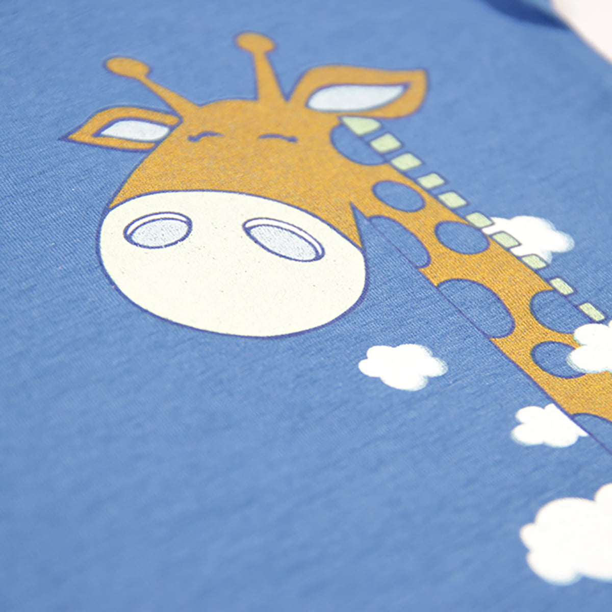 žirafa print na majici